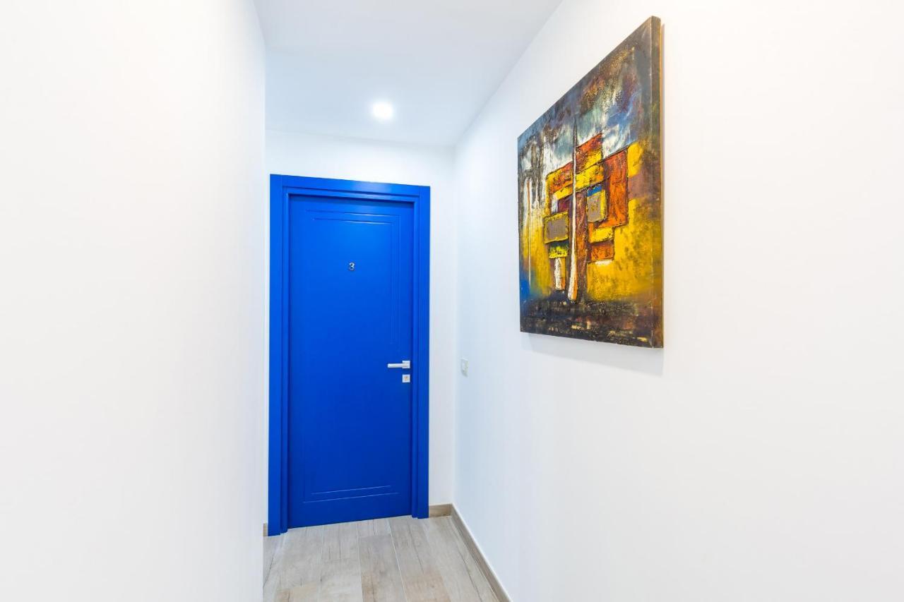 Ferienwohnung Maria'S Bright Flats At The Cathedral Neapel Exterior foto